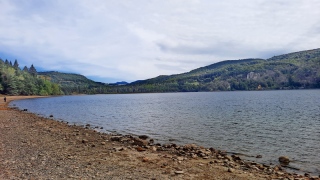 Lac d'Issarles. - PLATEAU ARDECHOIS